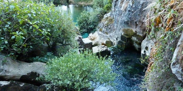 Entrada de la Cueva del Gato